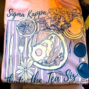 Sigma Kappa 💜🕊 Comfort Colors Tee • Size XL ✨ Brand 🆕 Baby Pink 💕☕️